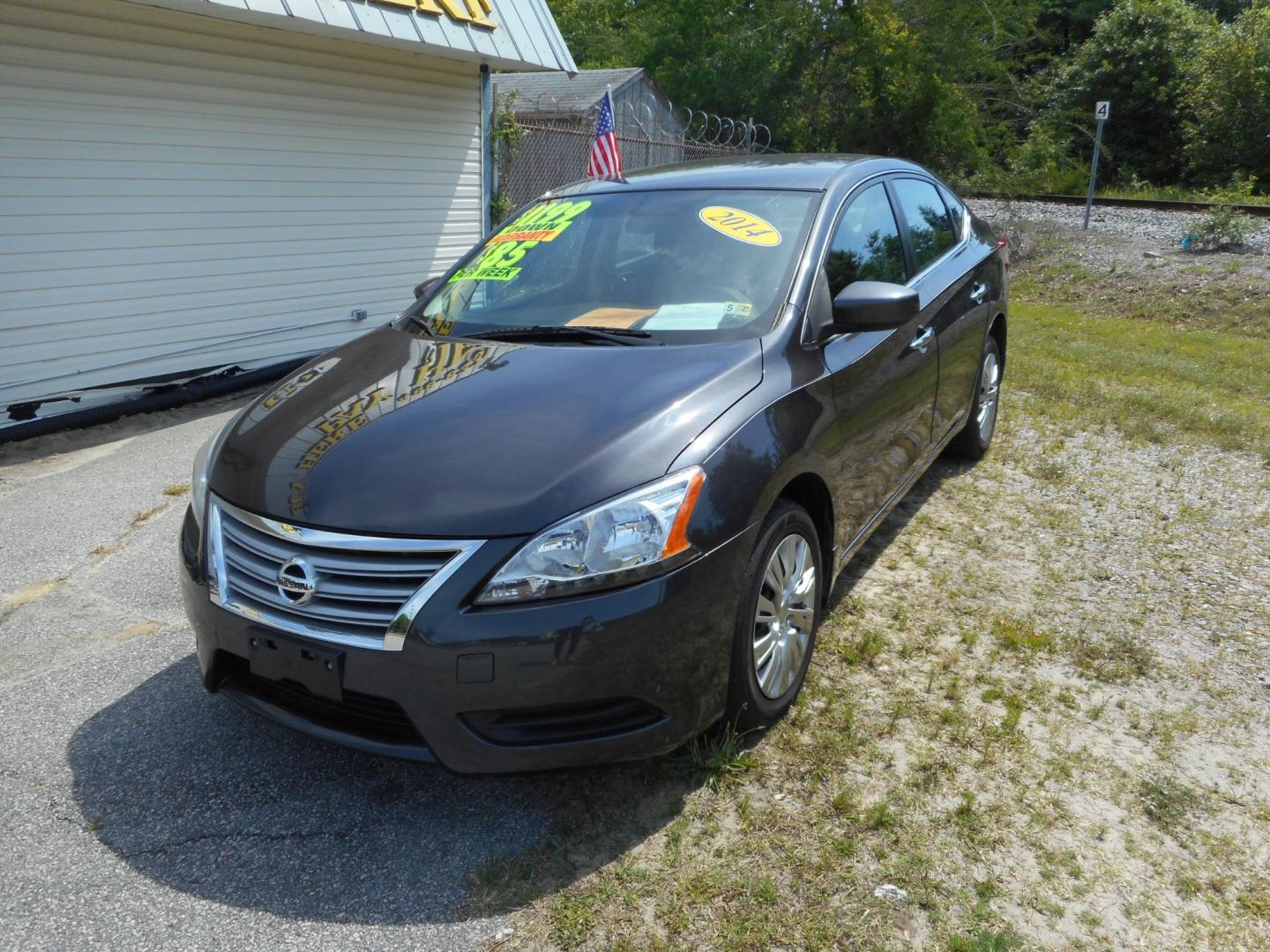 2014 Gray Nissan Sentra (3N1AB7AP4EL) , located at 2553 Airline Blvd, Portsmouth, VA, 23701, (757) 488-8331, 36.813889, -76.357597 - Photo#1